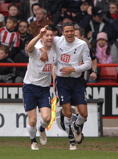 《异环》首测完美世界再涨停 资本市场关注潜力爆款